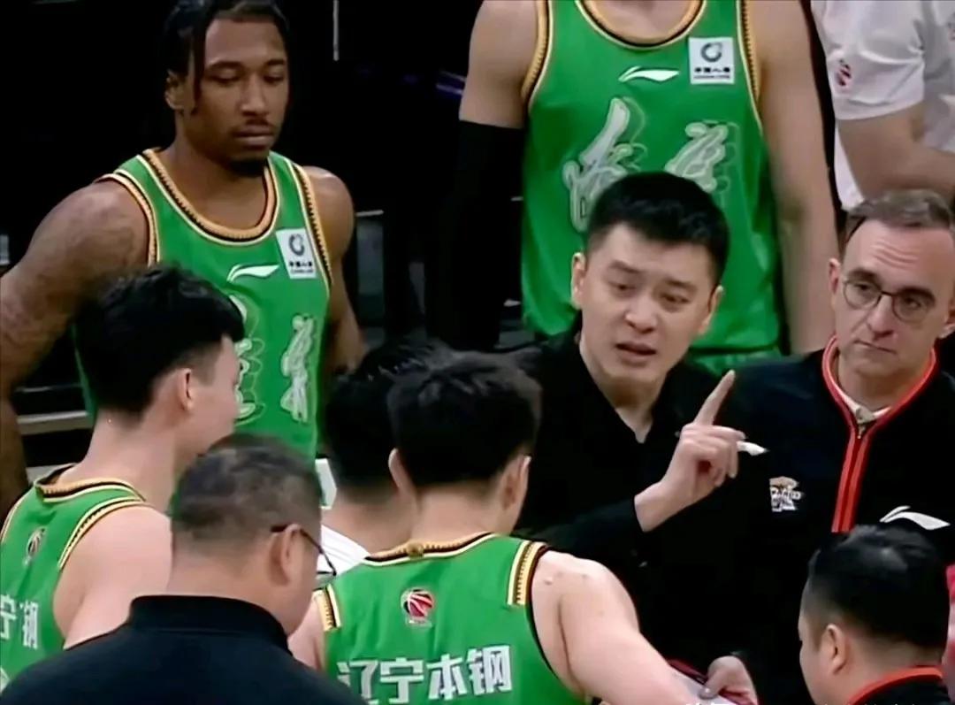 辽宁117-111战胜山西！赛后传来三个坏消息，杨鸣表态必须调整！赵率州总是想急