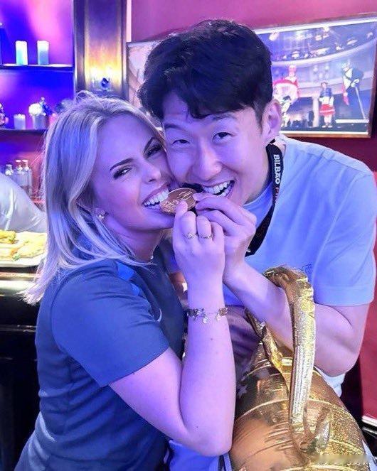 世界杯 赶紧地，韩国队再来一个！捷克队好像开始高原有反应了毕竟适应时间几乎没有，