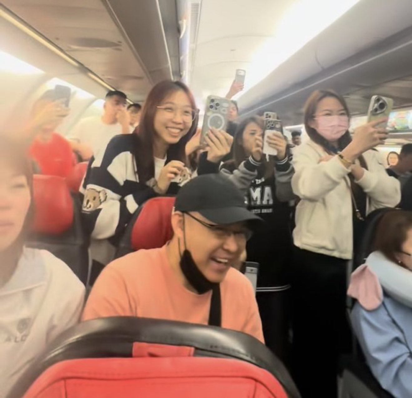 总是有几个人让全世界笑话 马来西亚空姐