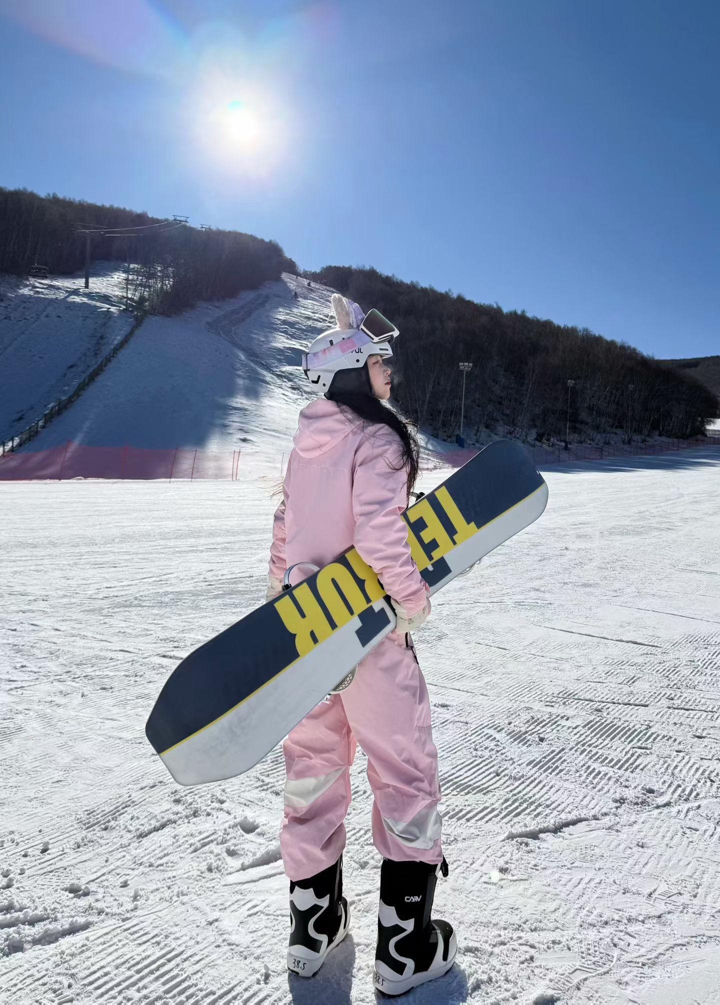 你问我脚踏两条船什么感觉，我一个滑单板的，两只脚都钉死在一块板上的人 ...