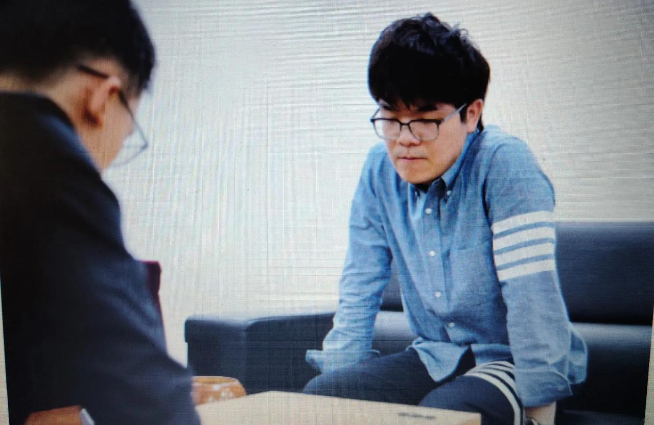 大棋士赛战况通报：
柯洁惊险过关
星昊受挫出局



第3届湾区杯中国围棋大棋士