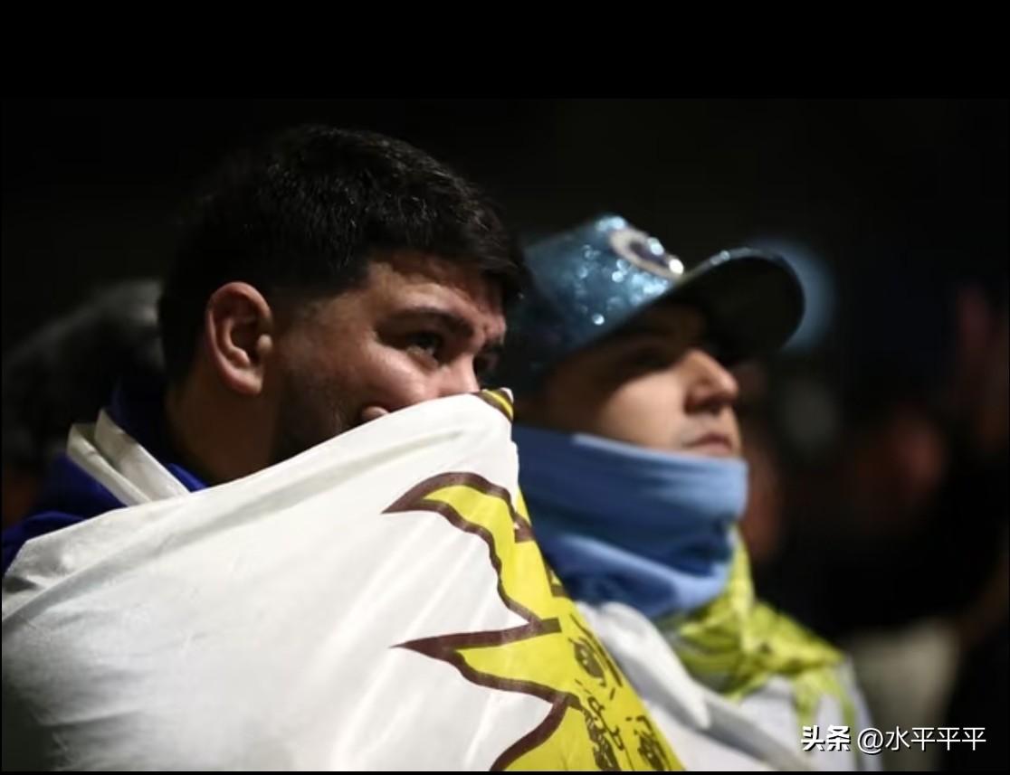 乌拉圭出局后，连专机都取消了，队员教练们，自个儿想办法，回国回家回俱乐部吧，费用