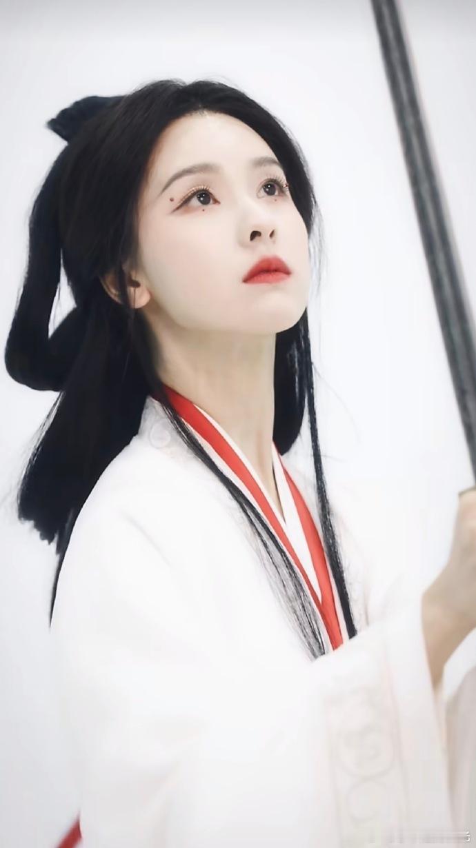 陈都灵仙鹤神女陈都灵仙鹤神女 