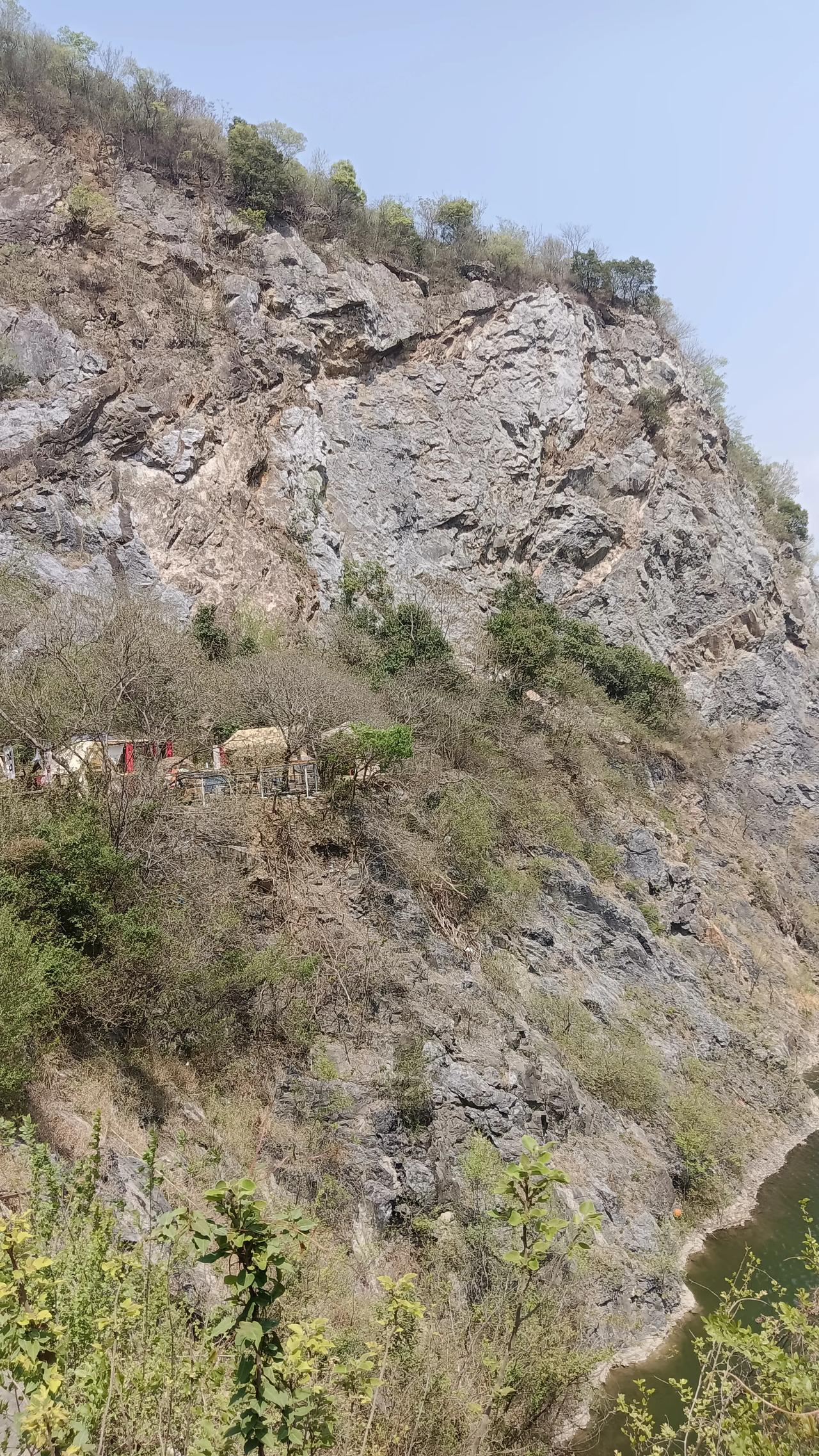 经历决定一个人的认知和觉悟
书本上的知识
基本上是经过筛选后
才让你我来学习的