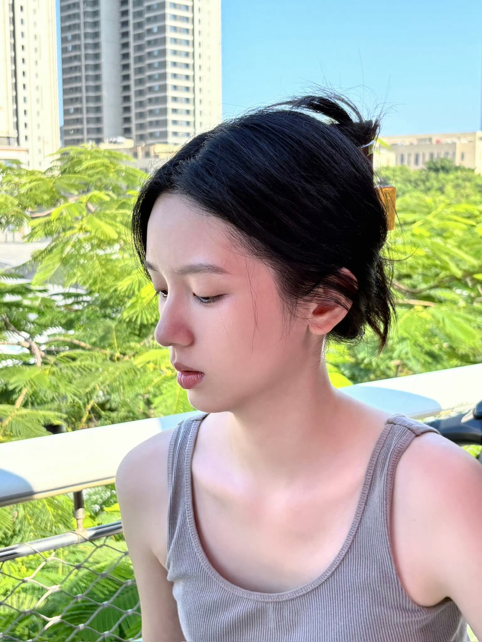 周也  🥥周也谢清圆✌🏻周也一瓯春皎皎兮似轻云之蔽月，飘飘兮若回风之流雪周也