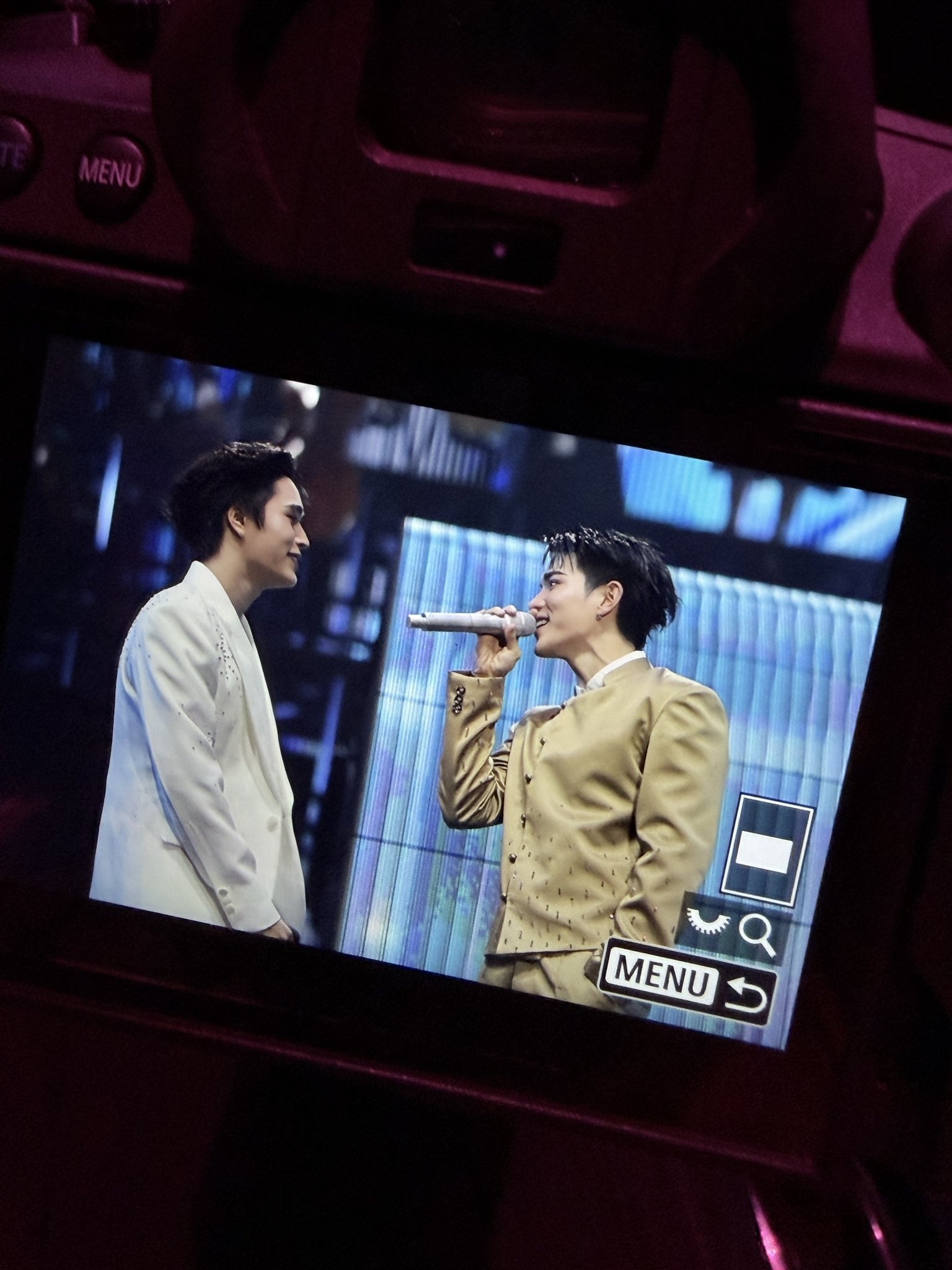 好般配啊©penstheory 