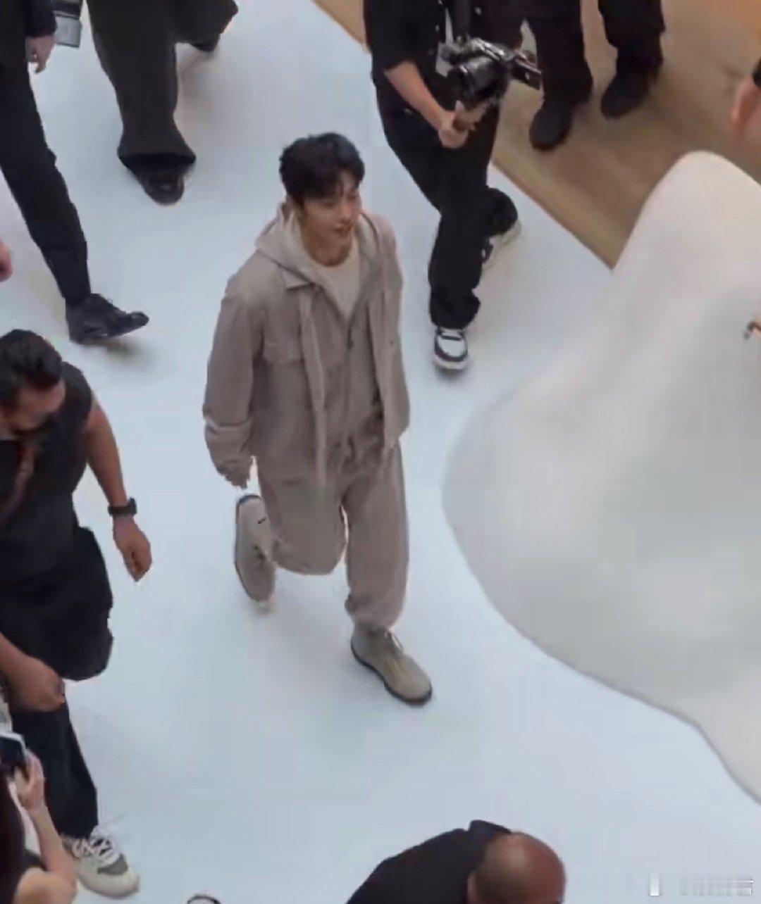 肖战这才是真空降啊啊啊啊啊肖战澳门这才是真空降 