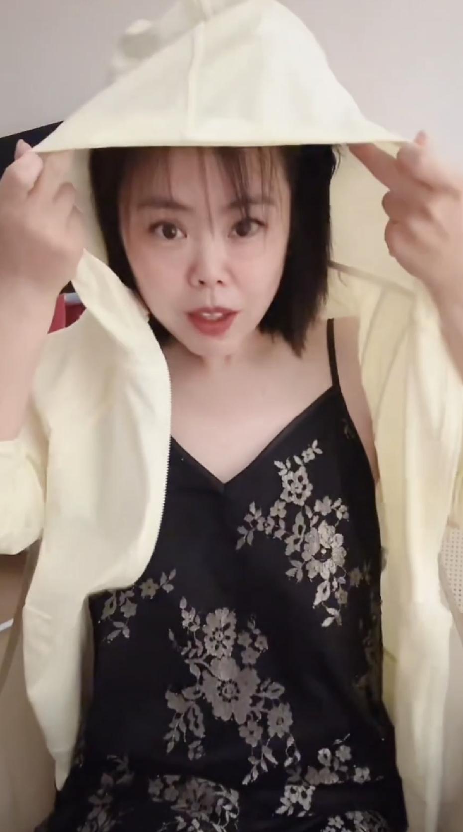苦茶丹丹香，签证已办，要去港澳珠，北京！
苦茶昨天直播夸下海口，宣布下半年旅游计