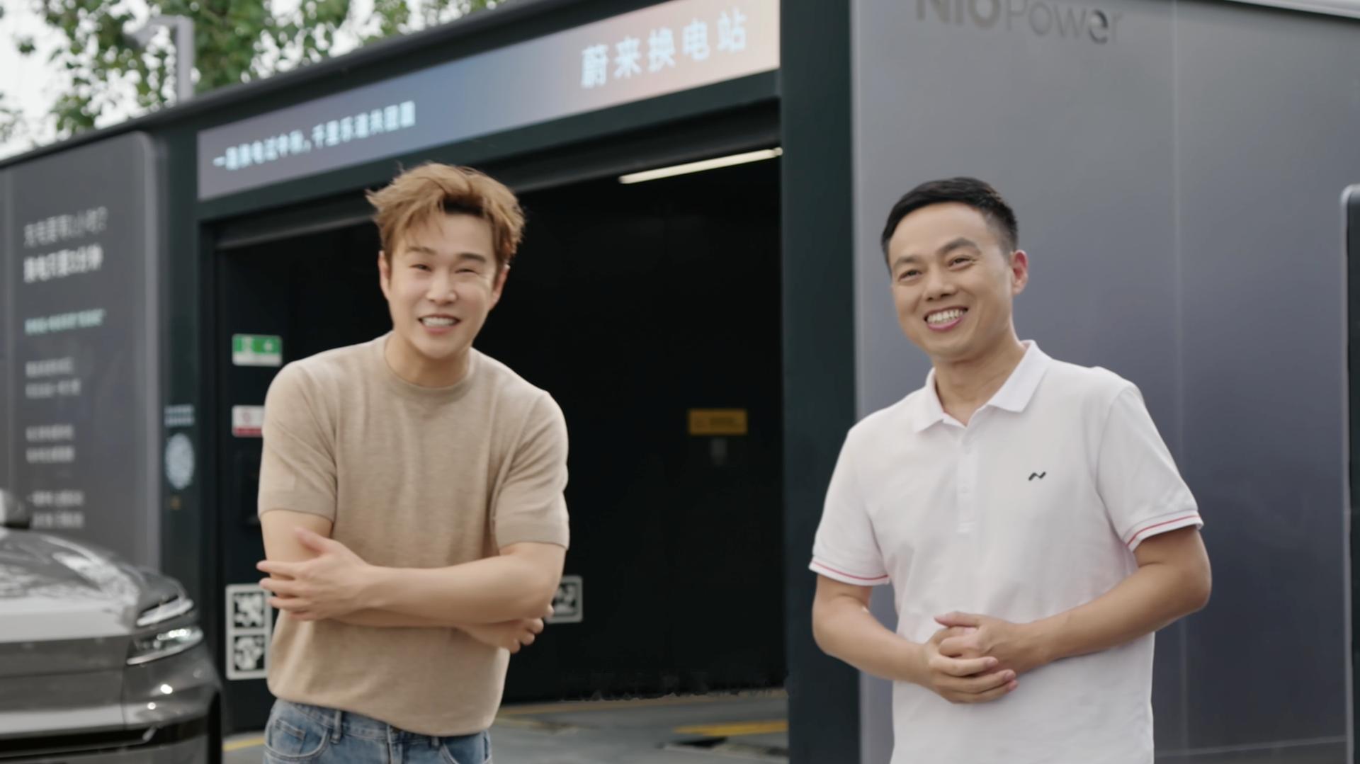 第两万台乐道L90，交付到了小沈阳手里。而且是总裁沈斐亲自交车，还带他体验了换电