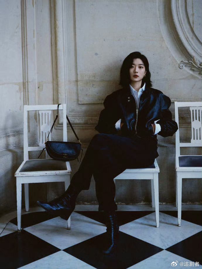 孙千短发干练老公姐孙千完全老公姐 风掀发丝，眼神清冷，孙千短发造型又攻又迷人，这