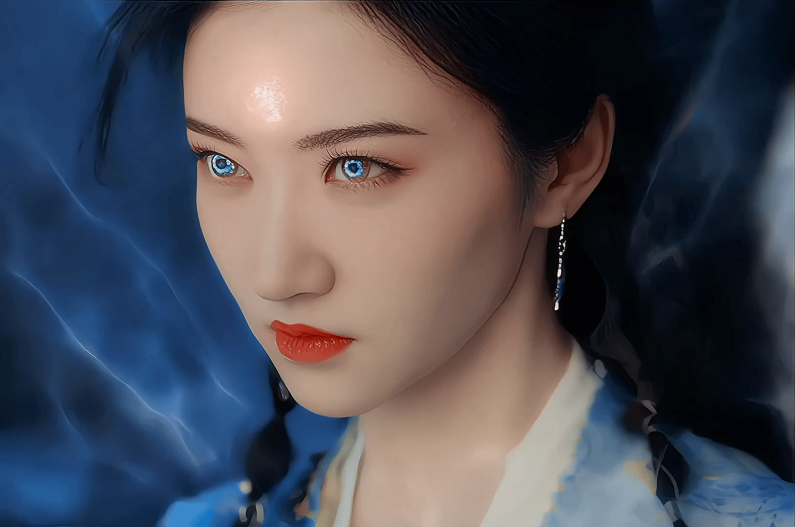 #景甜绿瞳造型#景甜真的是天选古装人，太美了！ ​​​