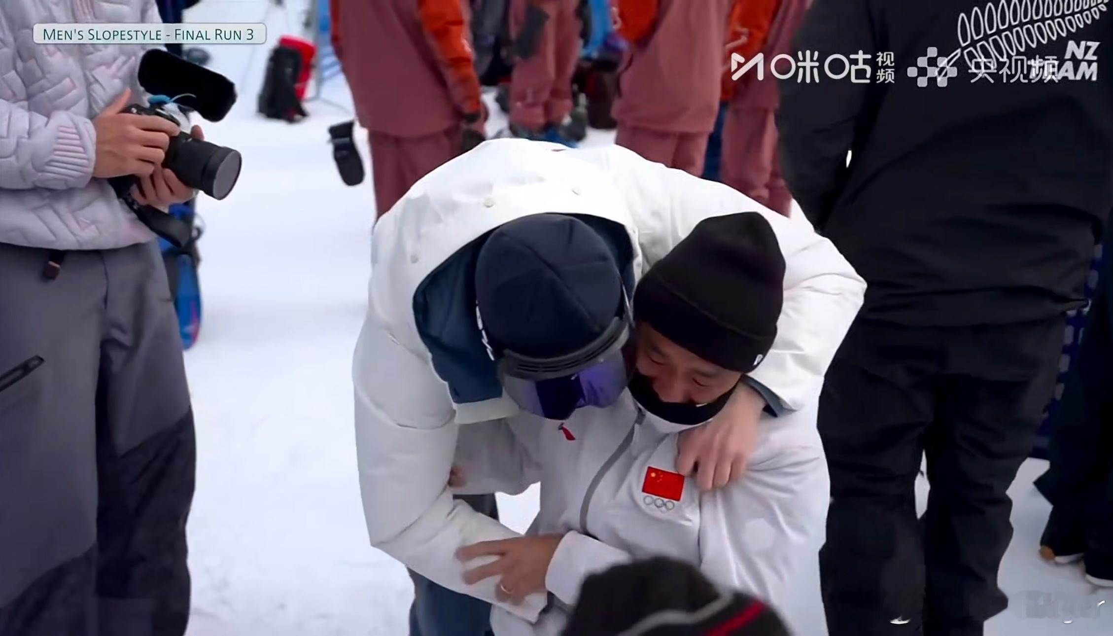 终于拿下首金，太不容易了！苏翊鸣拿下中国队首金苏翊鸣生日决赛夺冠苏翊鸣夺冠 中国