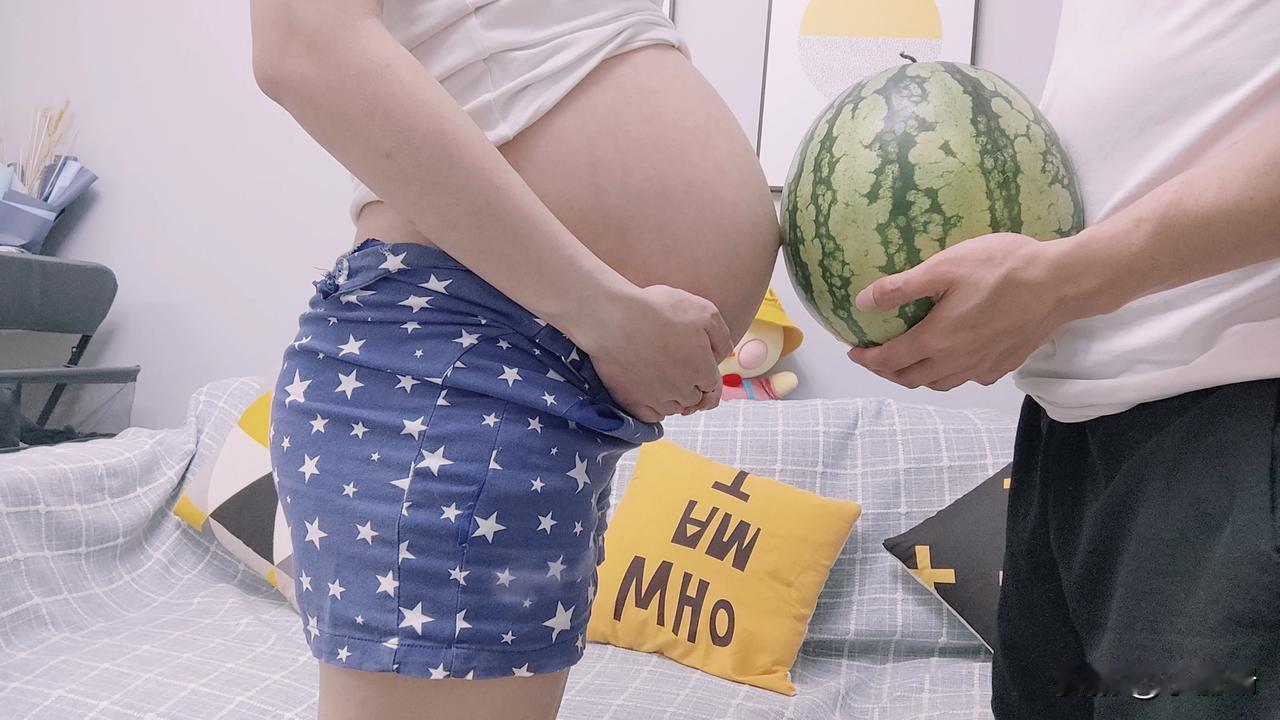 嘿嘿，请假[呲牙]