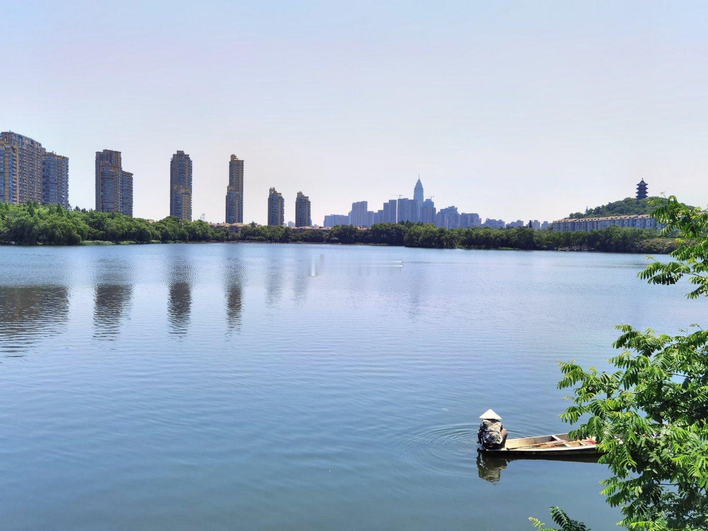 今日，小满。“小满”，是一种人生智慧。 ​​​