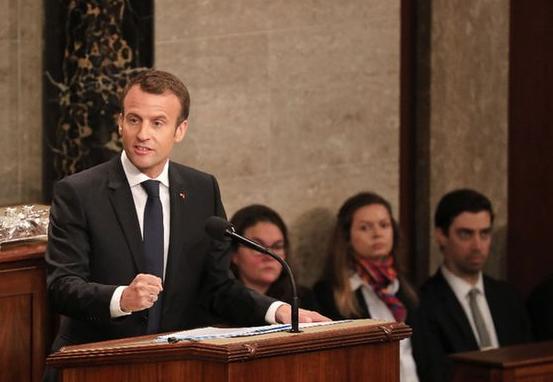 简直是无耻！马克龙变色龙的本质得到无限发挥，刚刚回到欧洲就开始指责中国！绝对是喂