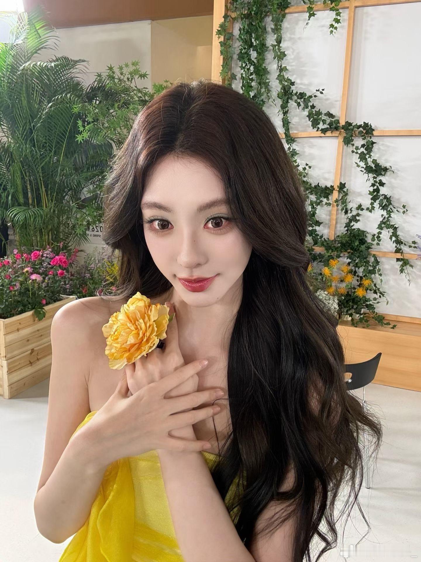 在美团 超好丸💛~王新迪