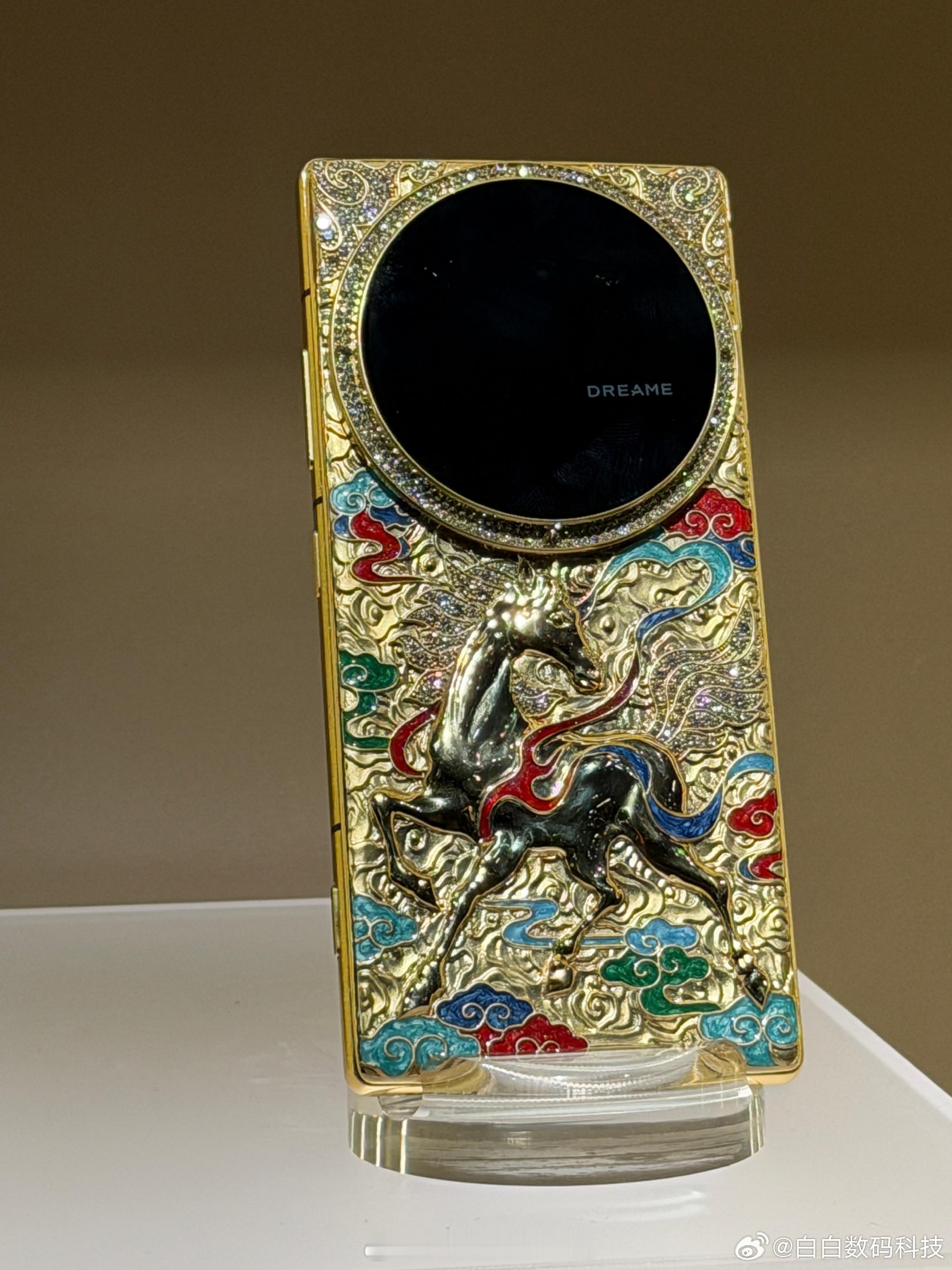 王楚钦vs弗朗西斯卡AWE2026现场，追觅AURORA手机于E7馆核心展台重磅