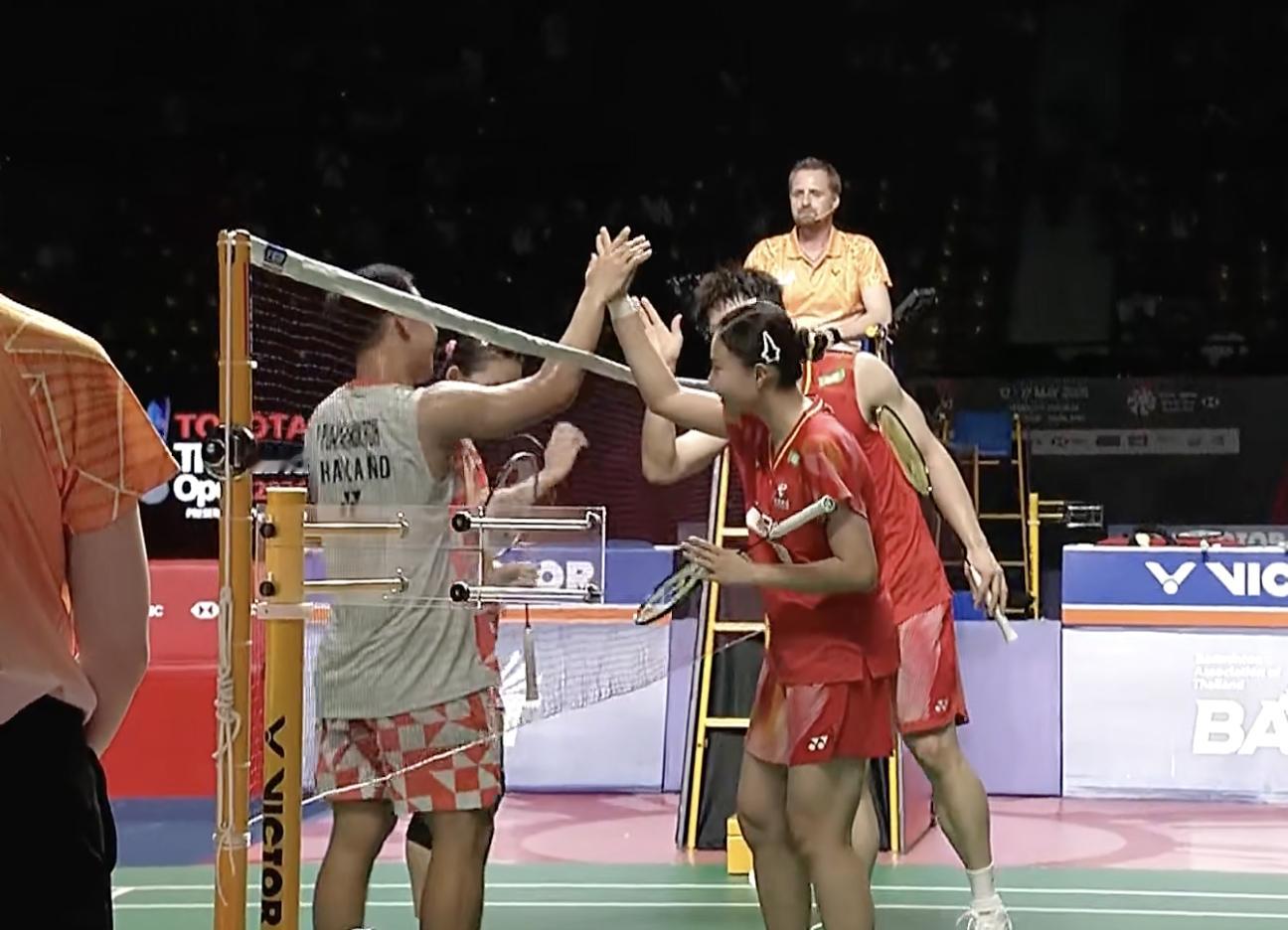🔥朱一珺/李茜首进500赛决赛！朱一珺/李茜🇨🇳 21-17、10-21、