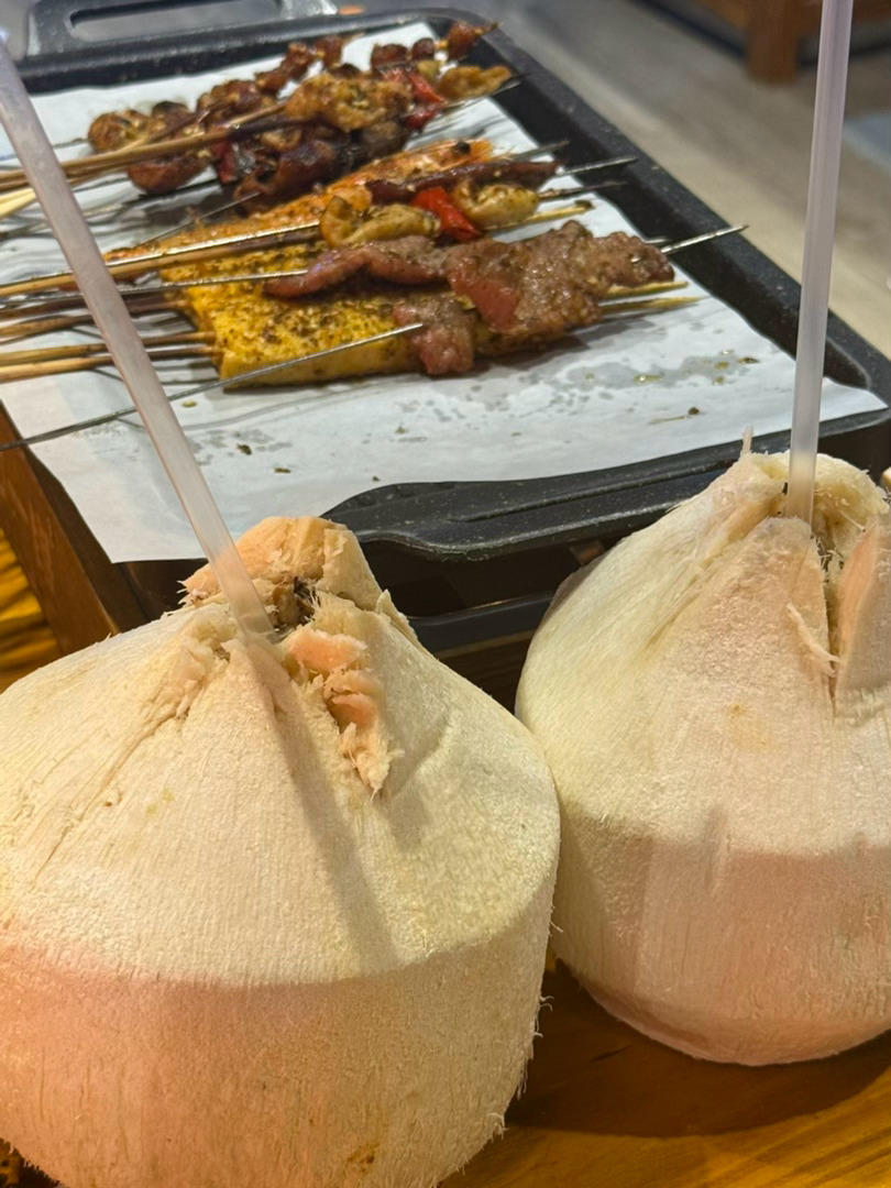 当一众品牌困在PPT参数自嗨里，李斌携手沙溢夫妇，用生活化小游戏把产品价值演给用