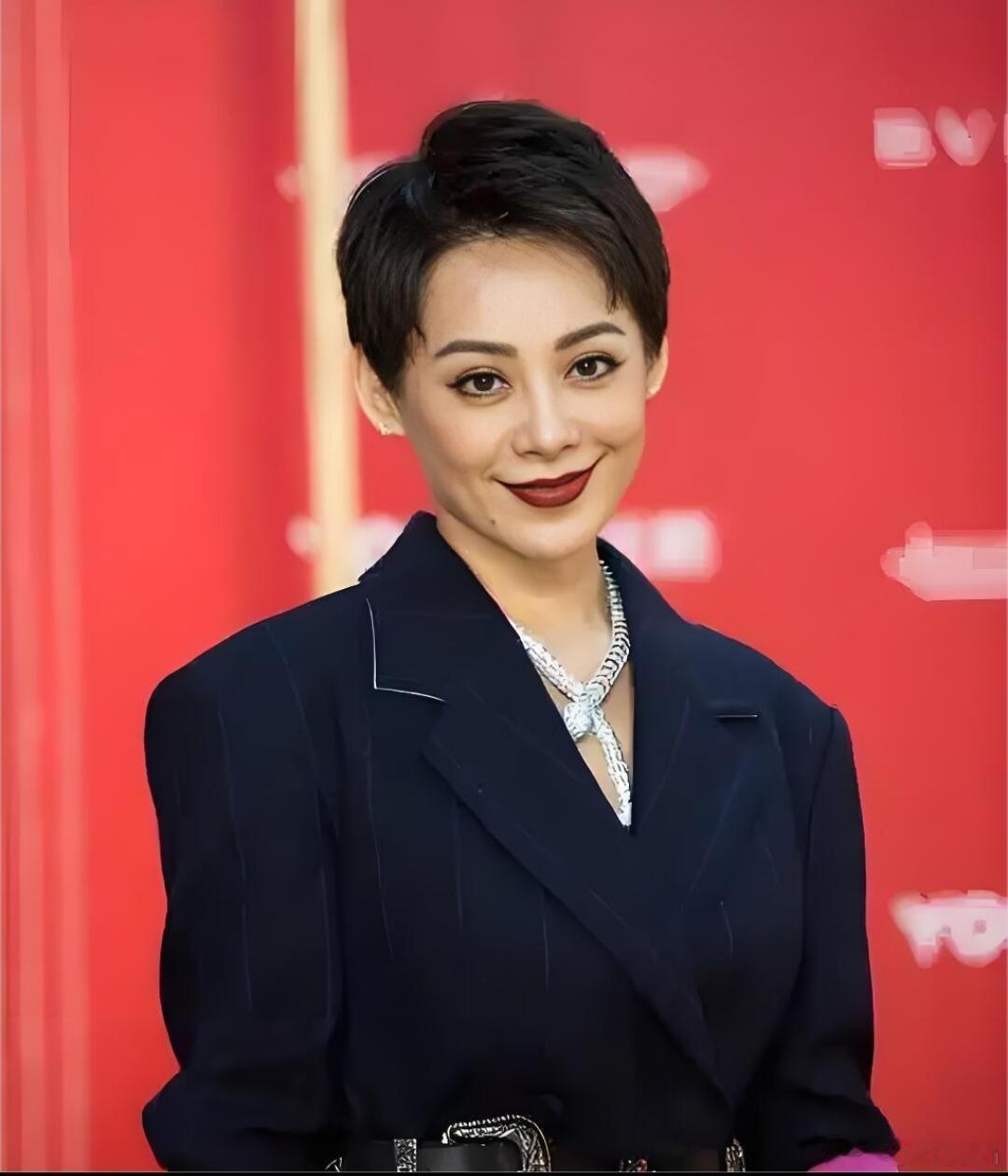 宁静[超话]宁静力挺湖南卫视 多年合作积攒下满满的信任感。湖南卫视懂得体恤艺人，