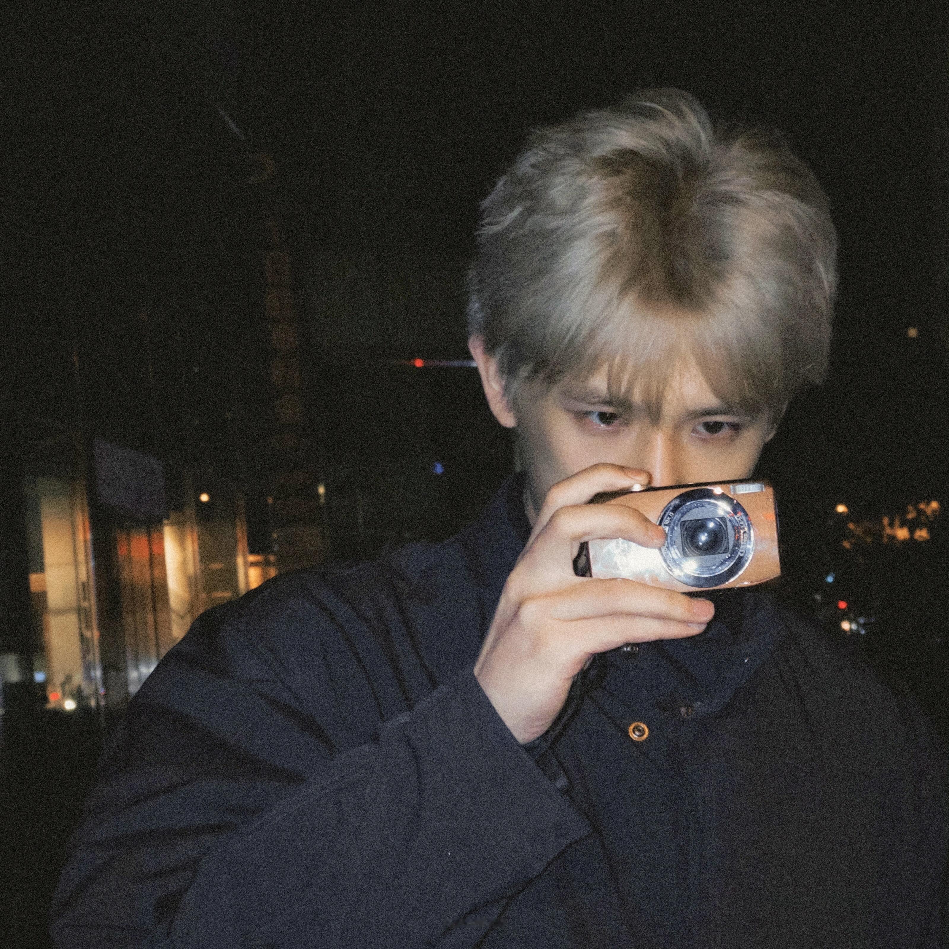 已经帅的不知天地为何物的王安宇 