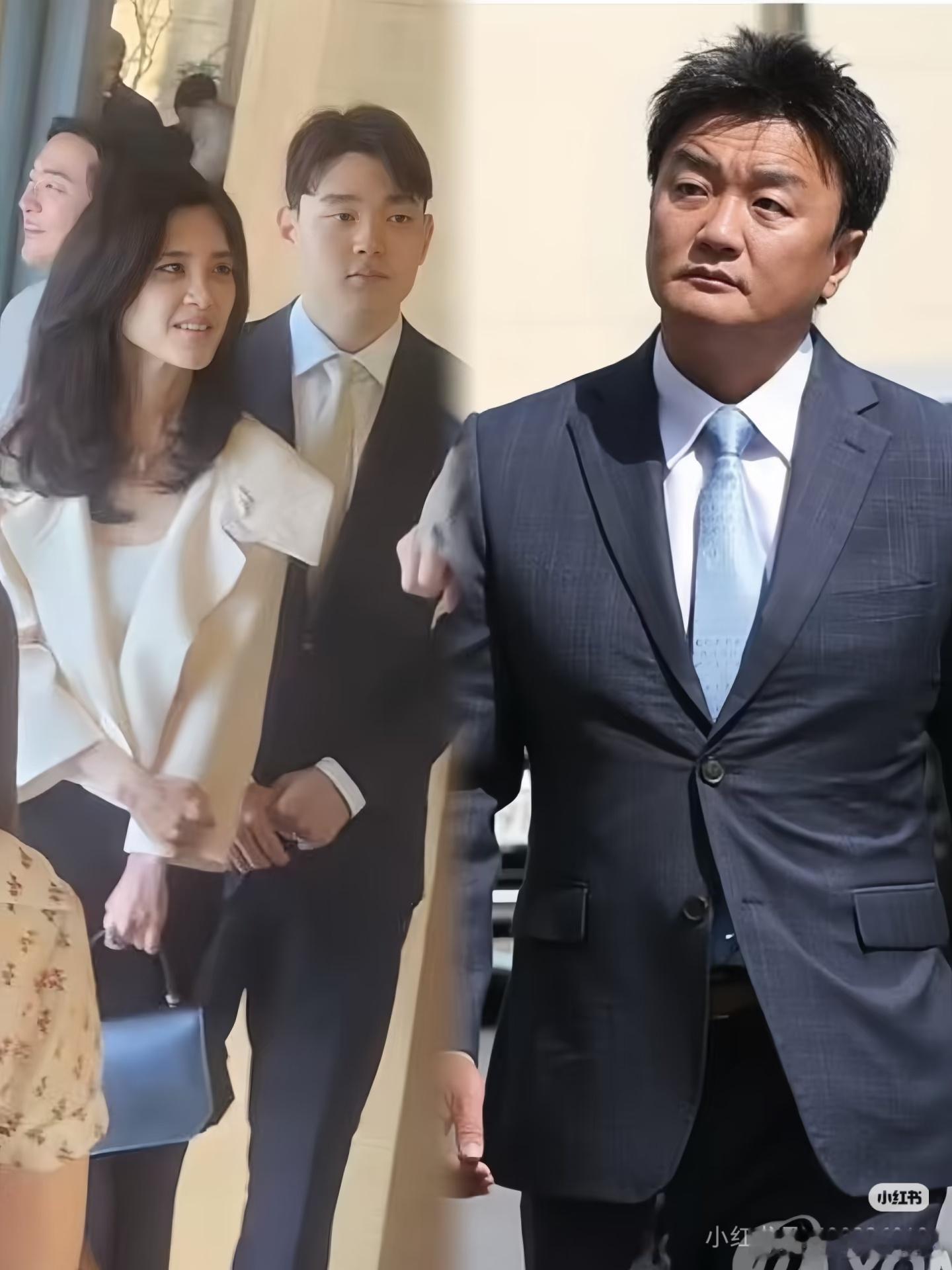 三星长公主带儿子出席活动，大家说儿子长得像爹吗？ ​​​