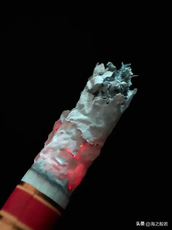 暗访10家便利店10家都卖假烟本身吸烟就有害健康，还得假烟，更是对身体有害。10