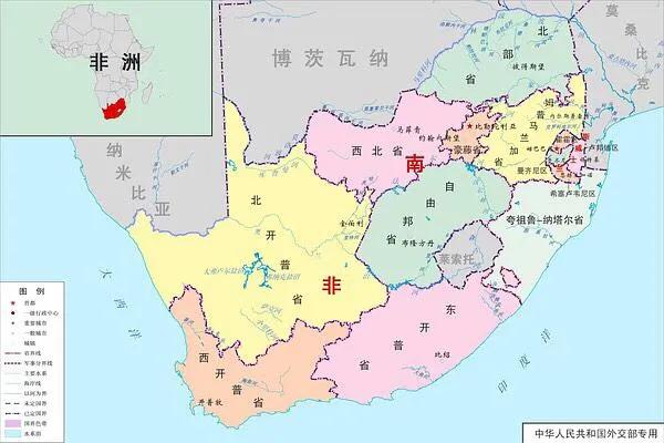 拉马福萨说：我们感觉北半球的生命比全球南方的生命重要得多。
说出这样的感悟，是因