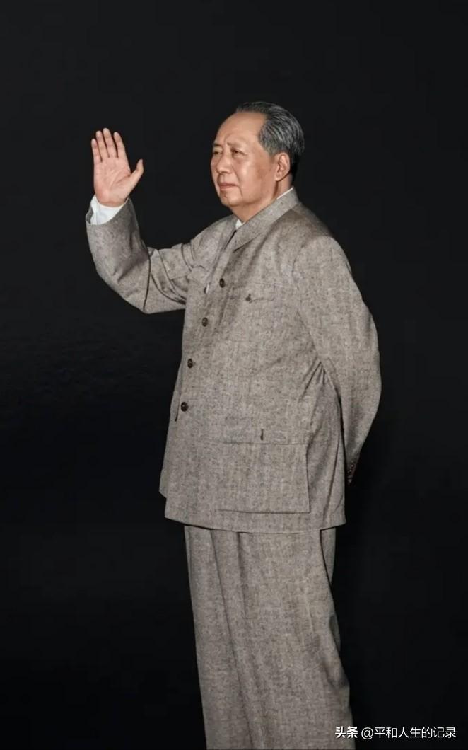 我们最崇拜的毛主席，很劳累。一个国家的领袖，时时刻刻都为国家，为人民操碎了心，相
