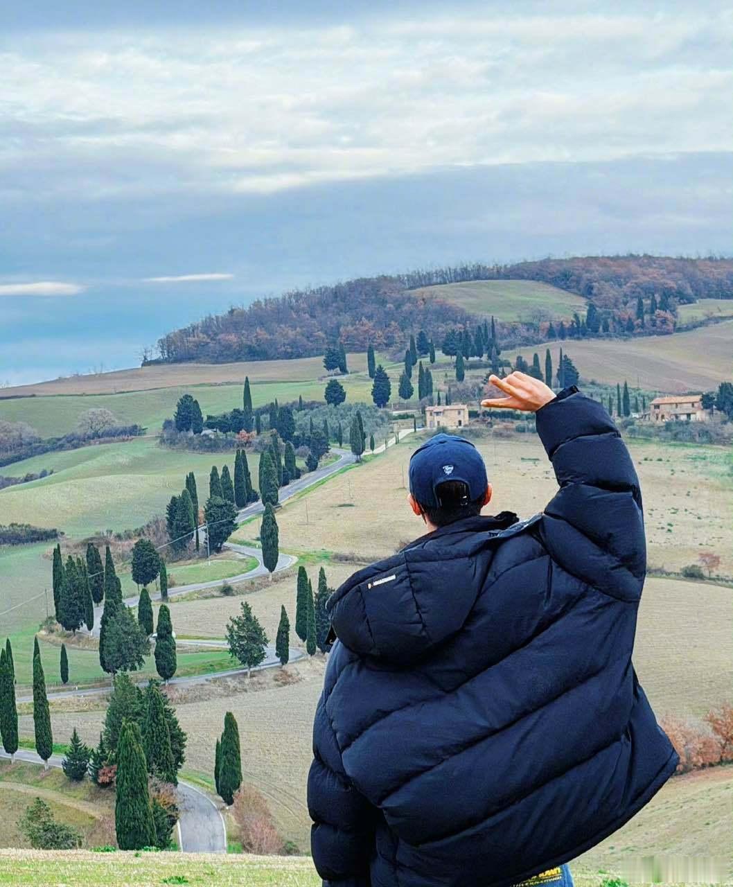 马天宇穿了半个月羽绒服一次没换马天宇穿了半个月羽绒服没换 哈哈哈哈演我出去旅游 