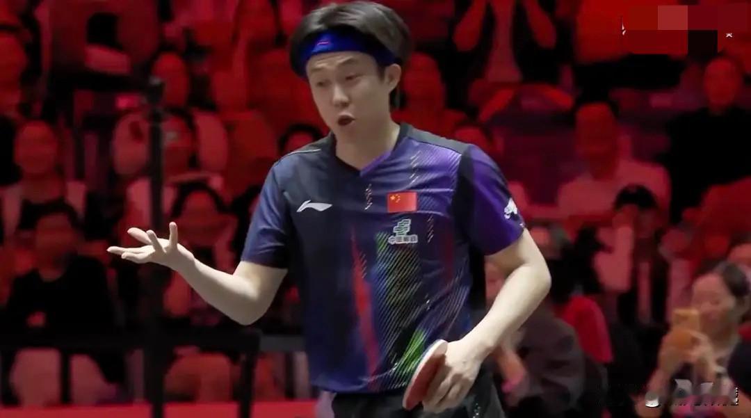 2026 WTT新加坡大满贯赛：
王楚钦晋级男单16强，王楚钦化身大学教授指导户