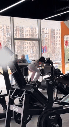 大爷，游泳健身了解下！