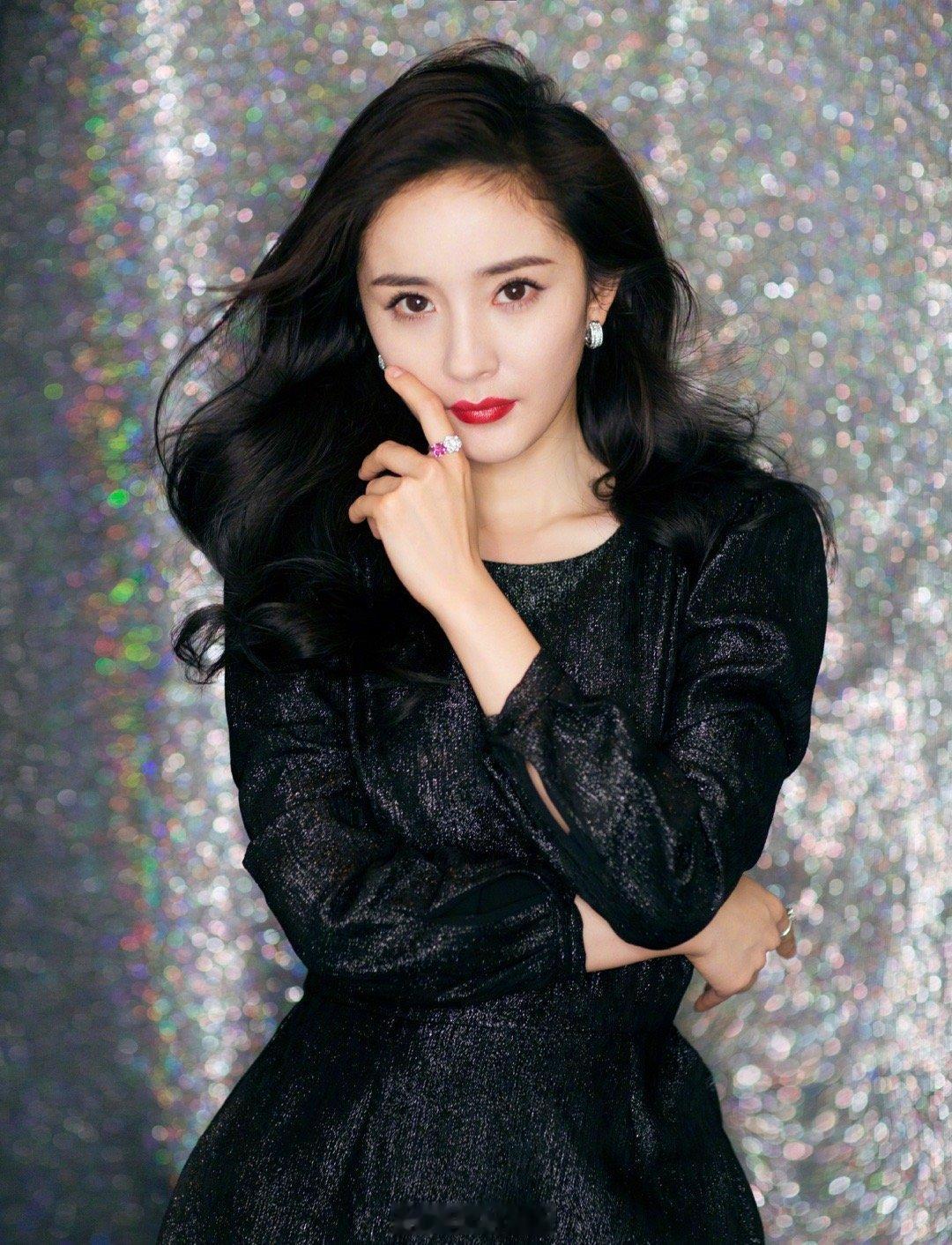 杨幂极品玉足无敌[色][爱你][舔屏][舔屏][舔屏][舔屏][舔屏][舔屏][