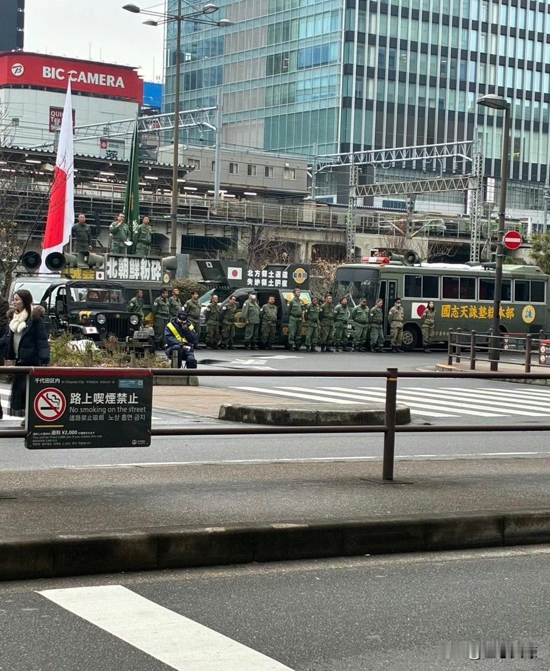 高市早苗再次上台后，日本军国主义野心已膨胀到极点，竟公然挑衅三个拥核大国，将周边