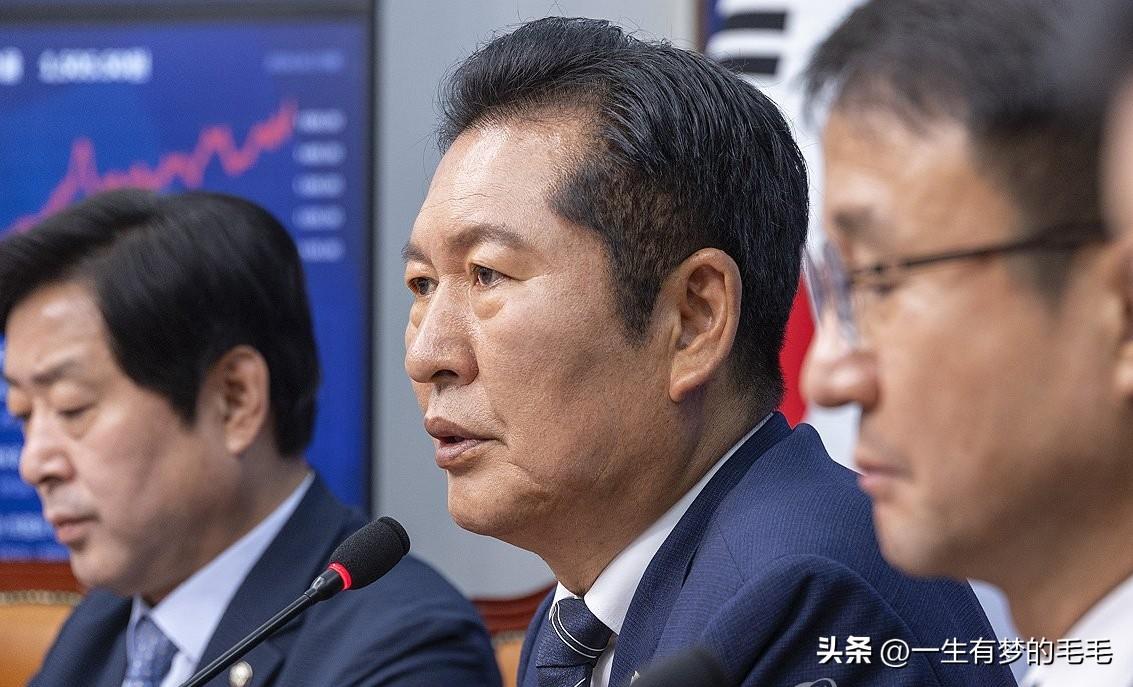 6月15日，韩国共同民主党公开回击国民力量党，痛批对方大肆炒作“选举舞弊阴谋论”
