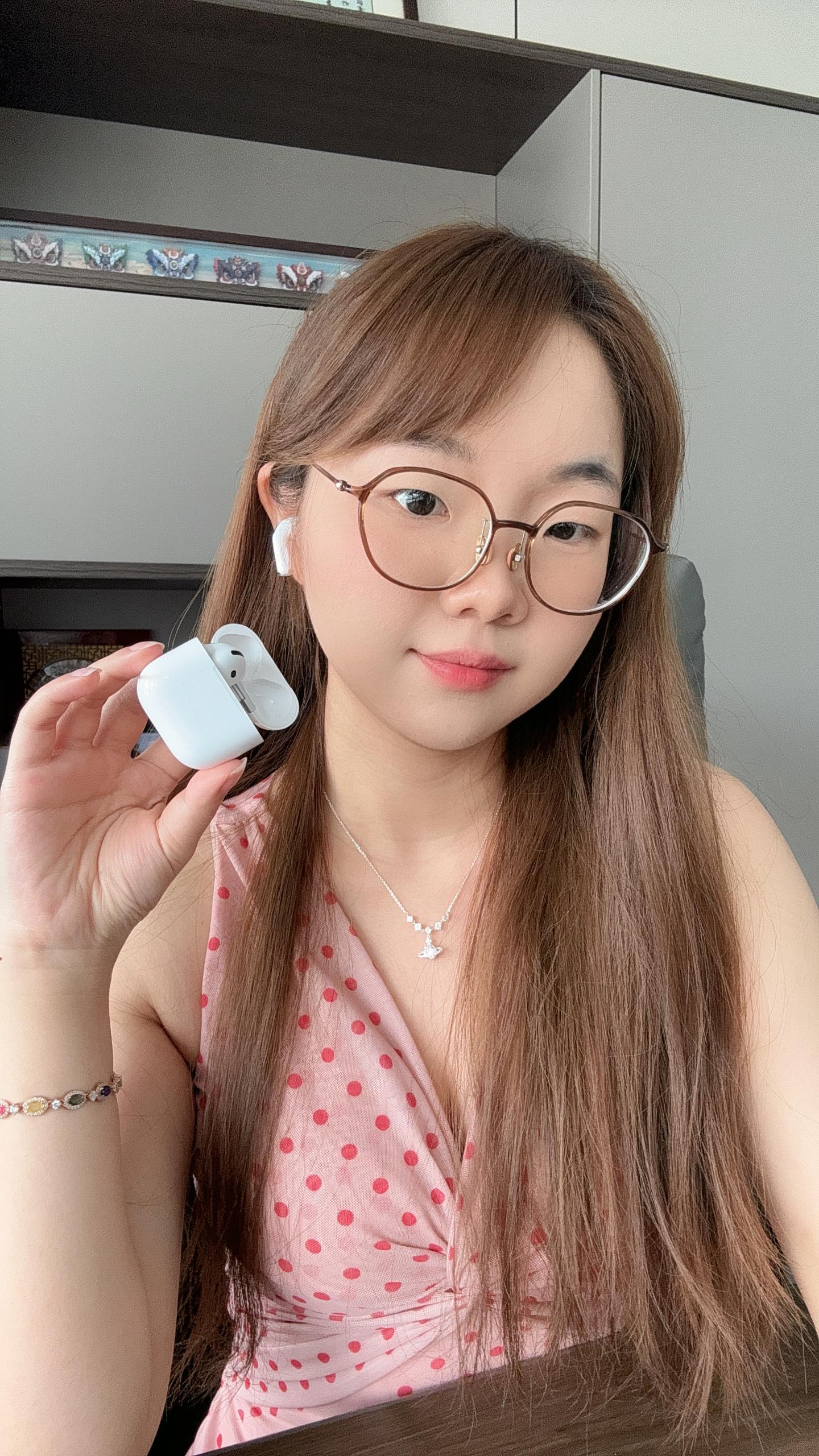 抖音这是怎么啦？我咋感觉我抖音还好呀，基本上都还是平常看的，就是AI视频推荐了好