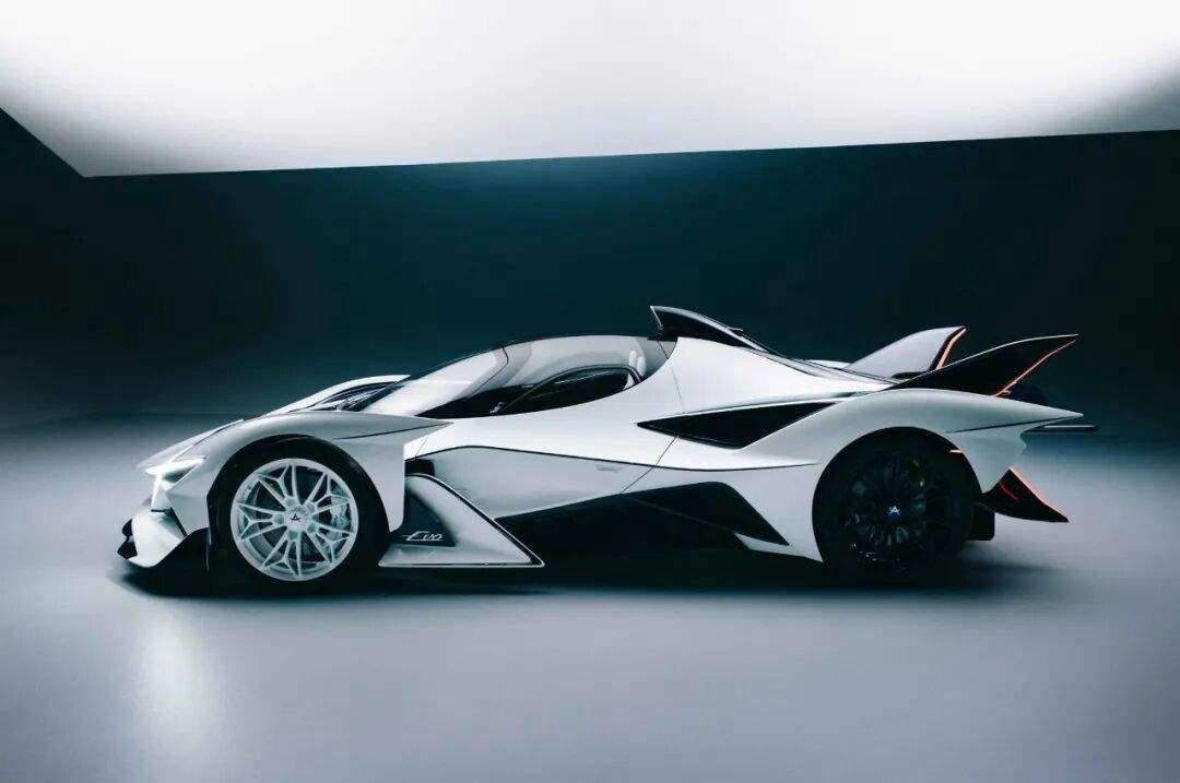 落地价突破3000万、全球仅限量10台的Apollo Evo定制版本，终于在古德