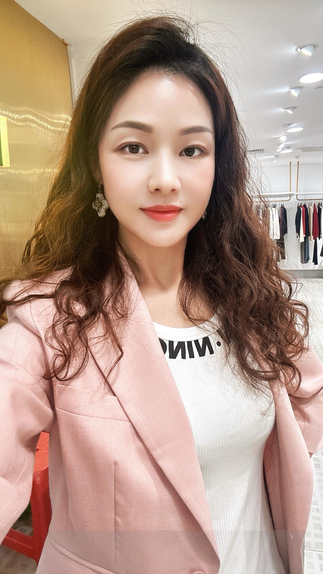 碎碎念念的生活，多记录，常欢喜穿搭知性