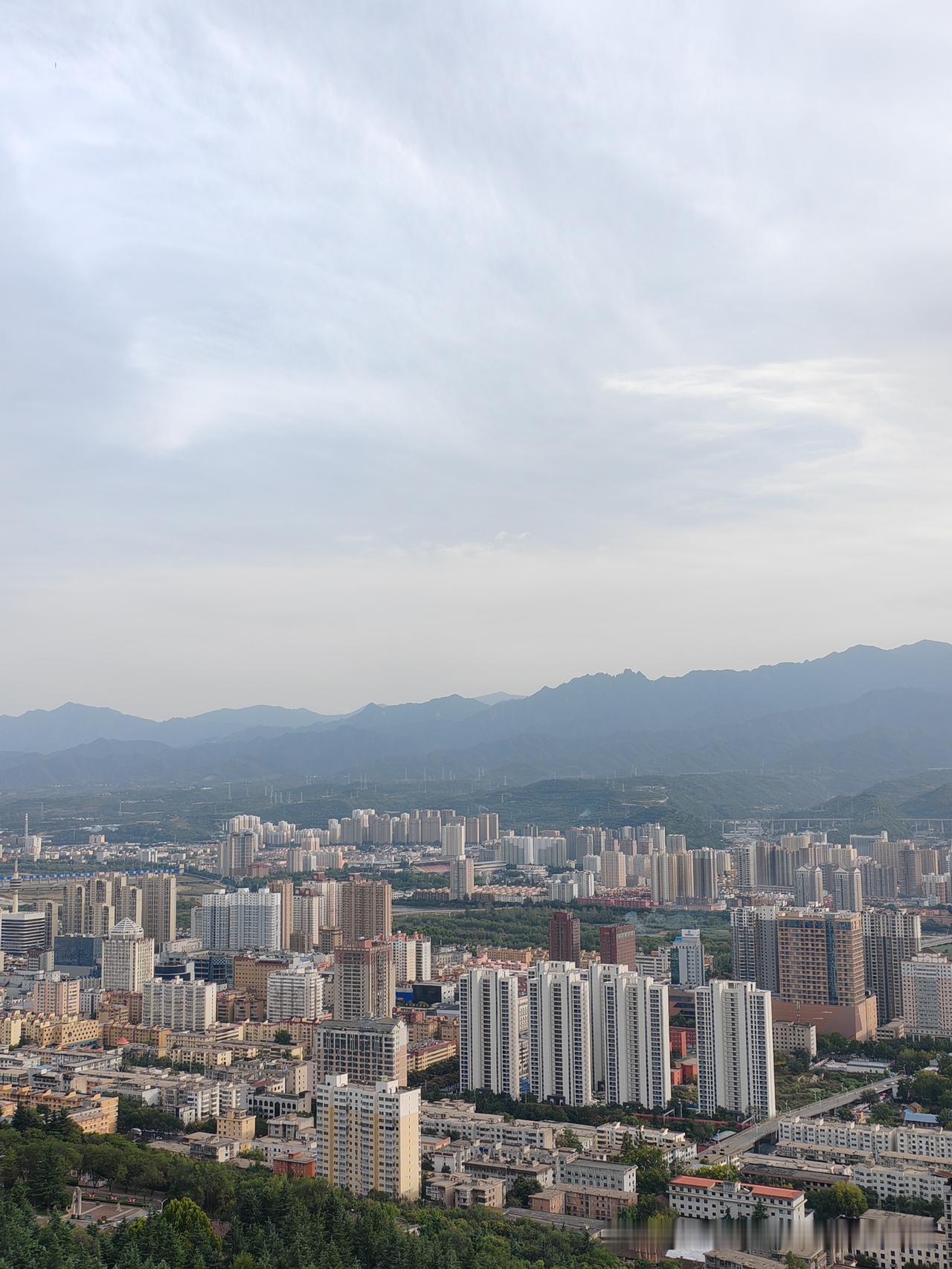 读到一段文字，觉得写的很好，与大家共勉。

原话是这样说的：“全是犟种的家庭，三