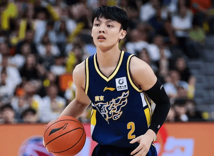 徐杰：大家也知道舆论压力，杜导更是承担非常非常多的压力