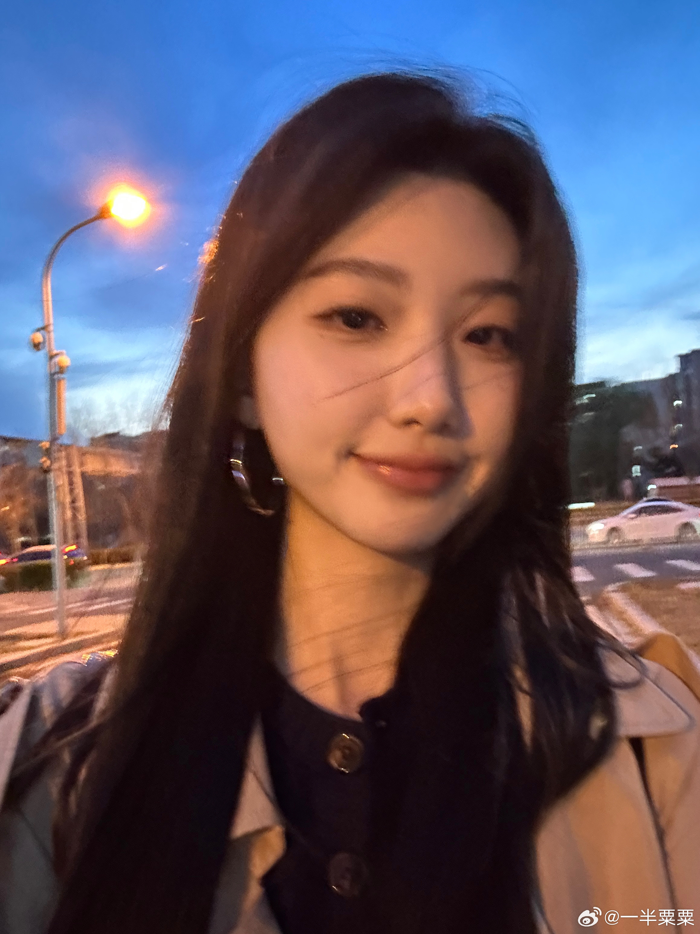 越来越觉得人生就是体验的叠加突发奇想自己来看了一场演唱会感觉真的很自由～#沈以诚