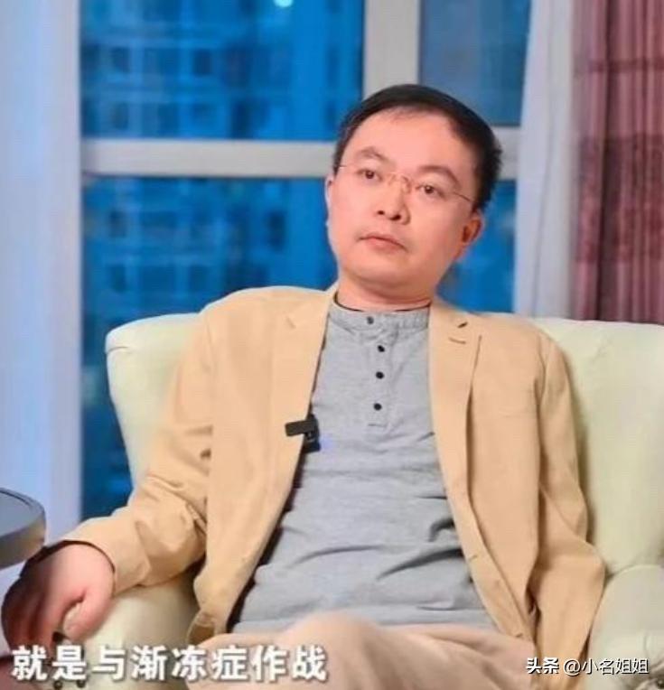 我怀疑过蔡磊是在作秀，
也怀疑过他倾家荡产是为了给自己博名声，
但我万万没想到的