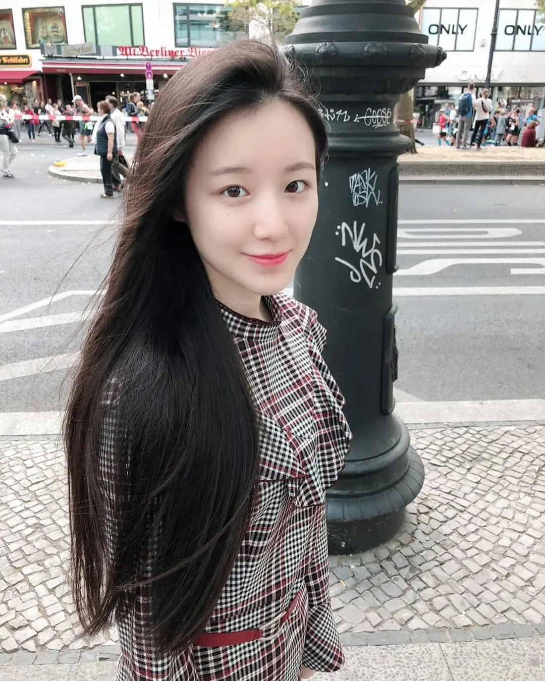 180926 官方IG更新 4P  （补）  各式各樣～各個國家～各位...