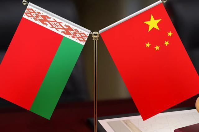 白俄罗斯这次不是口头示好，而是国家层面正式“加码中国”，卢卡申科的动作，背后其实