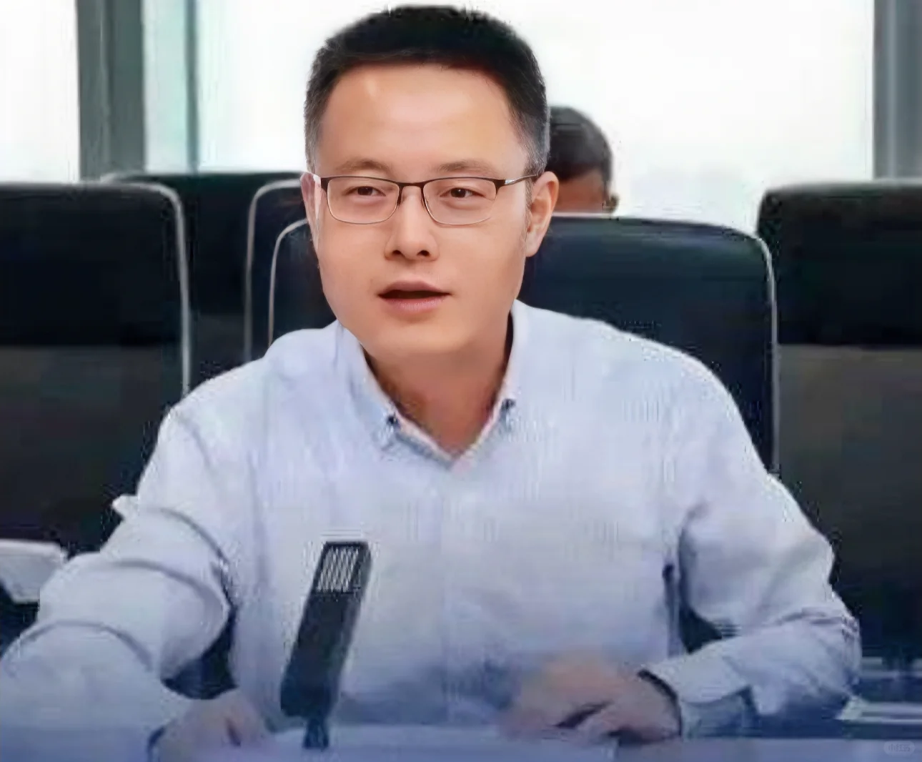 局长从正处职降为正科级，照样是公务员