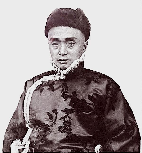 韩宪琮，“关东金王”韩宪琮的诨号“韩边外”字“国瑞”。据《文登县志》及《韩氏家谱