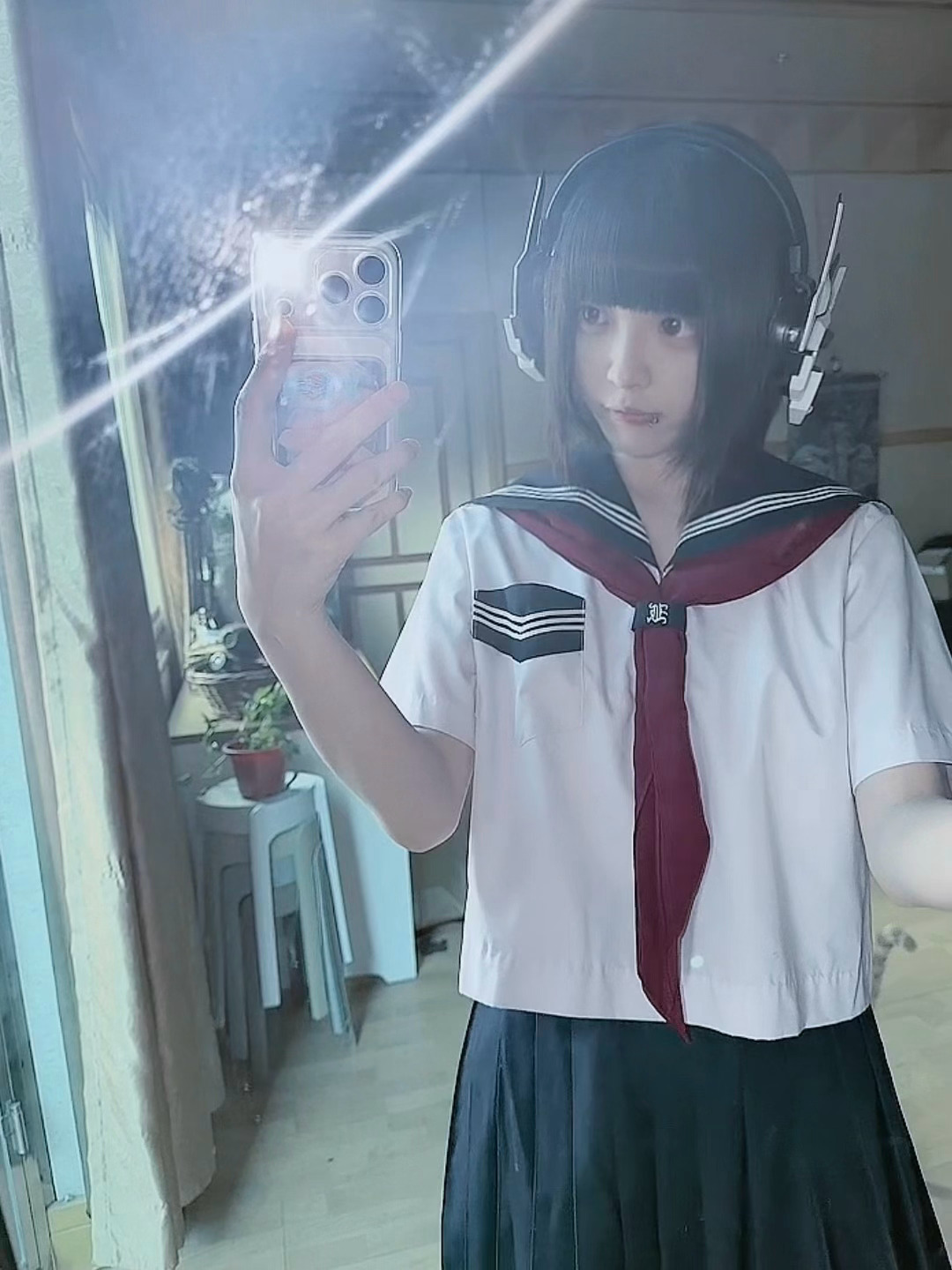 ◁ 