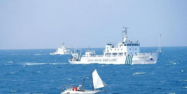 8月8日，日本无视中方航行管制，以南北对穿方式过航台湾海峡！

一场台风，把台海