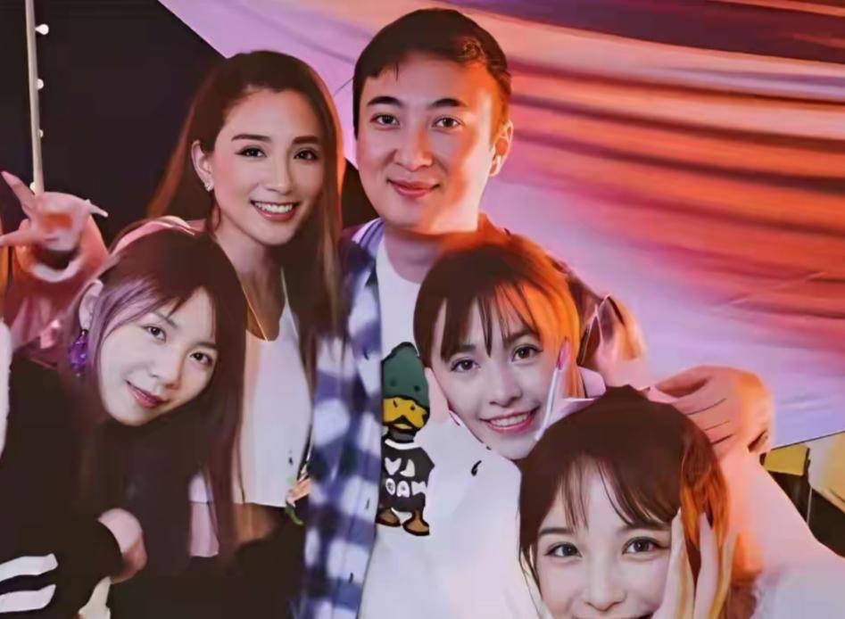 艺人解约案揭开行业黑幕，王思聪旧事再惹争议，父债子偿谁来买单？

最近娱乐圈又闹