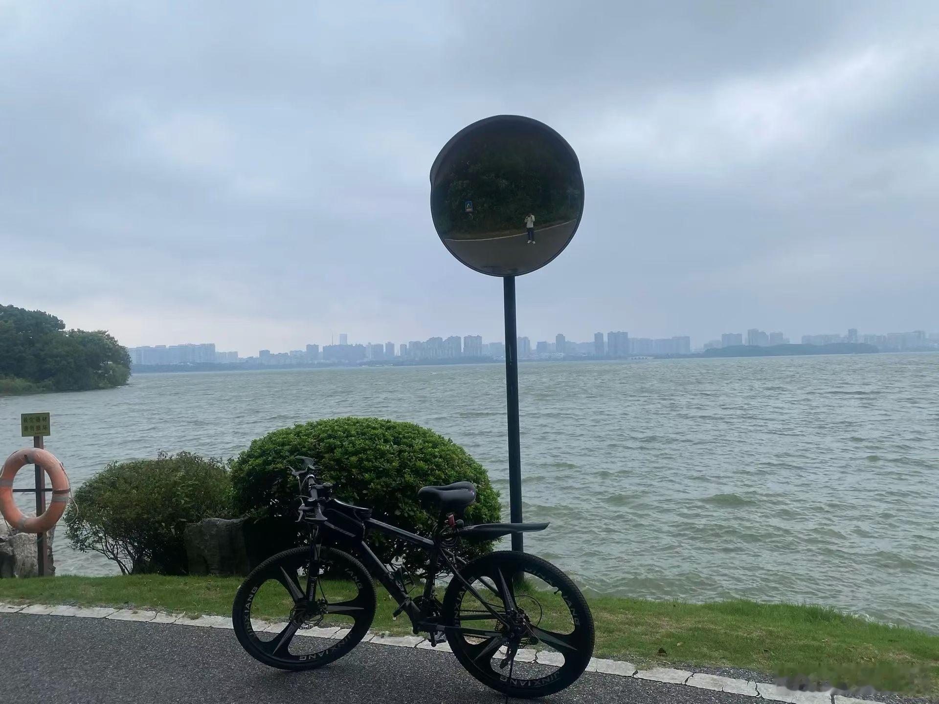 认知 皇马法栖斯足球队，不好意思，我发错了～我手滑 ​​​